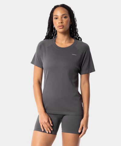 dark grey seamless t-shirt