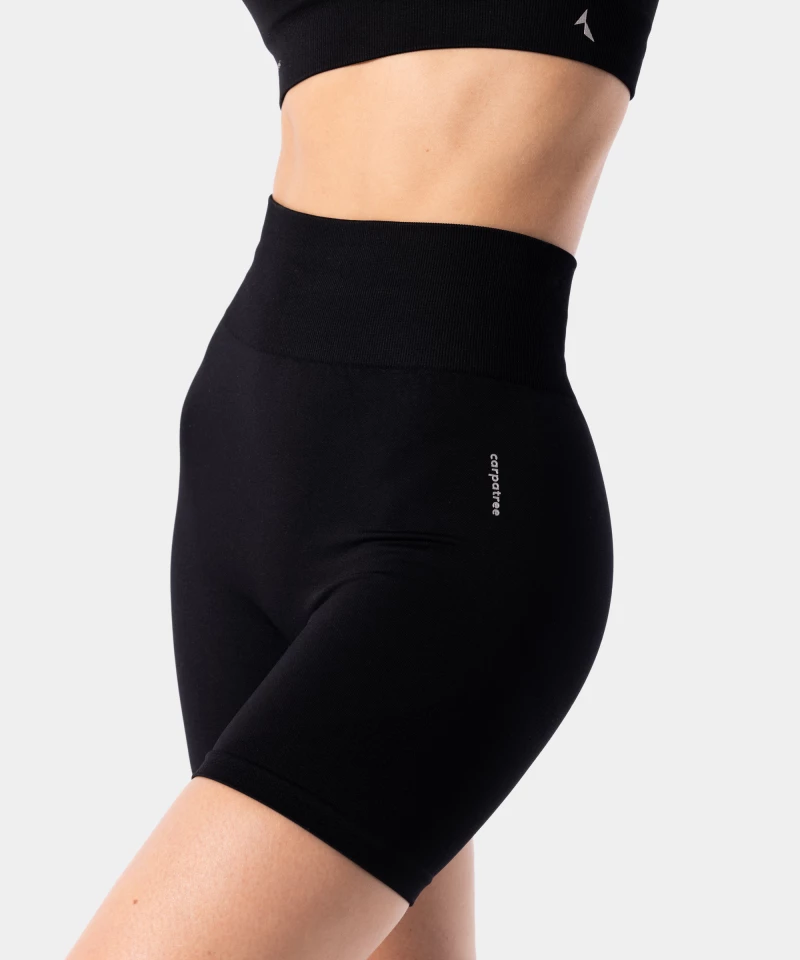 Simply Seamless figure-flattering shorts