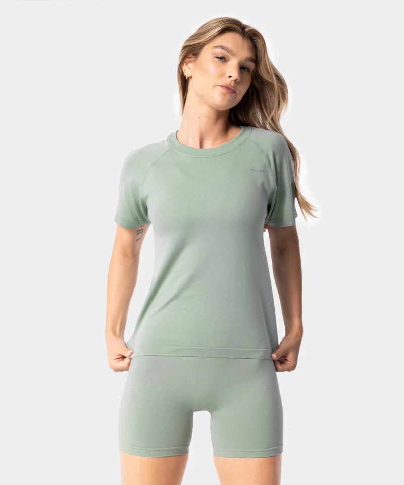 seamless sports jersey