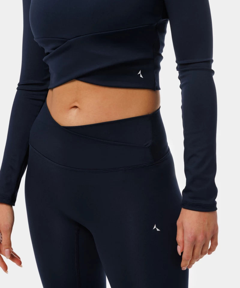 crop top with long sleeves navy