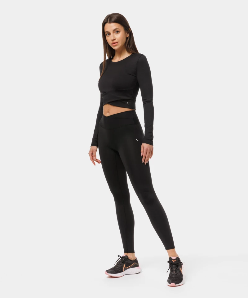 black Crossover sports set