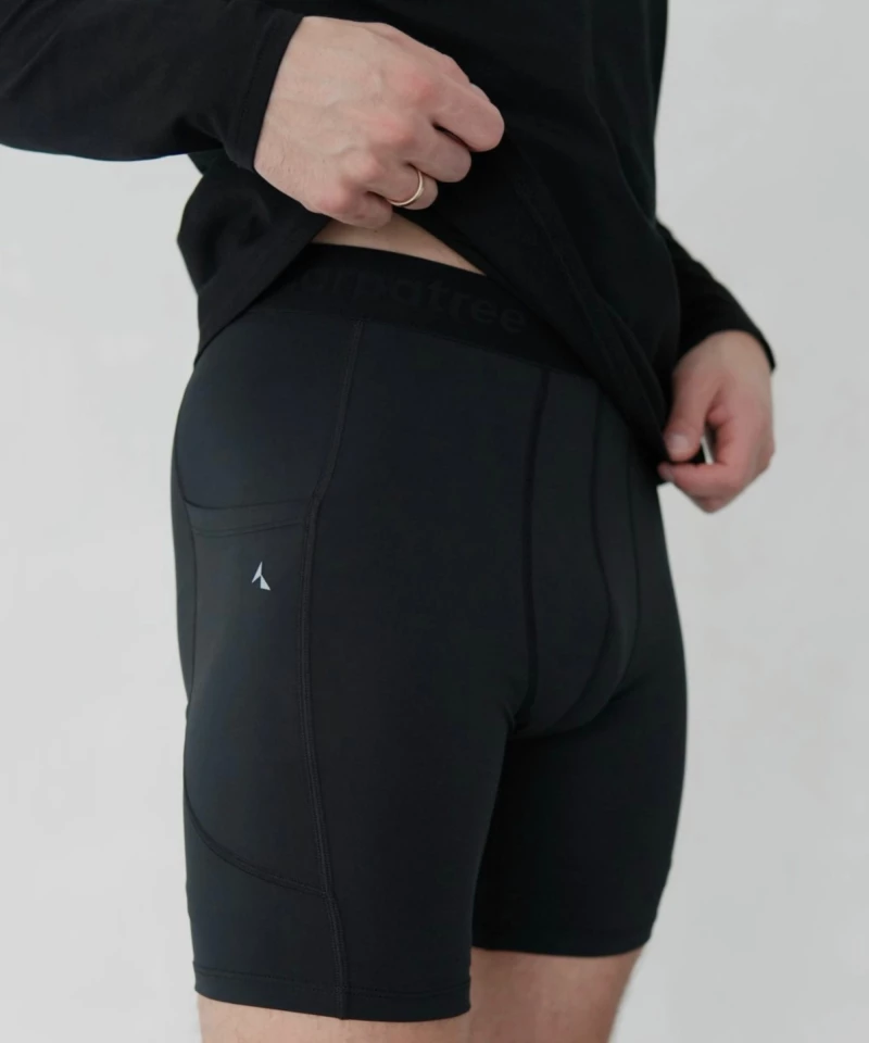 black shorts with pockets for men