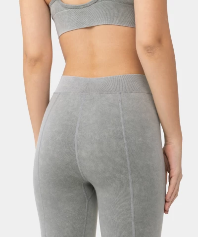 leggings that accentuate the figure