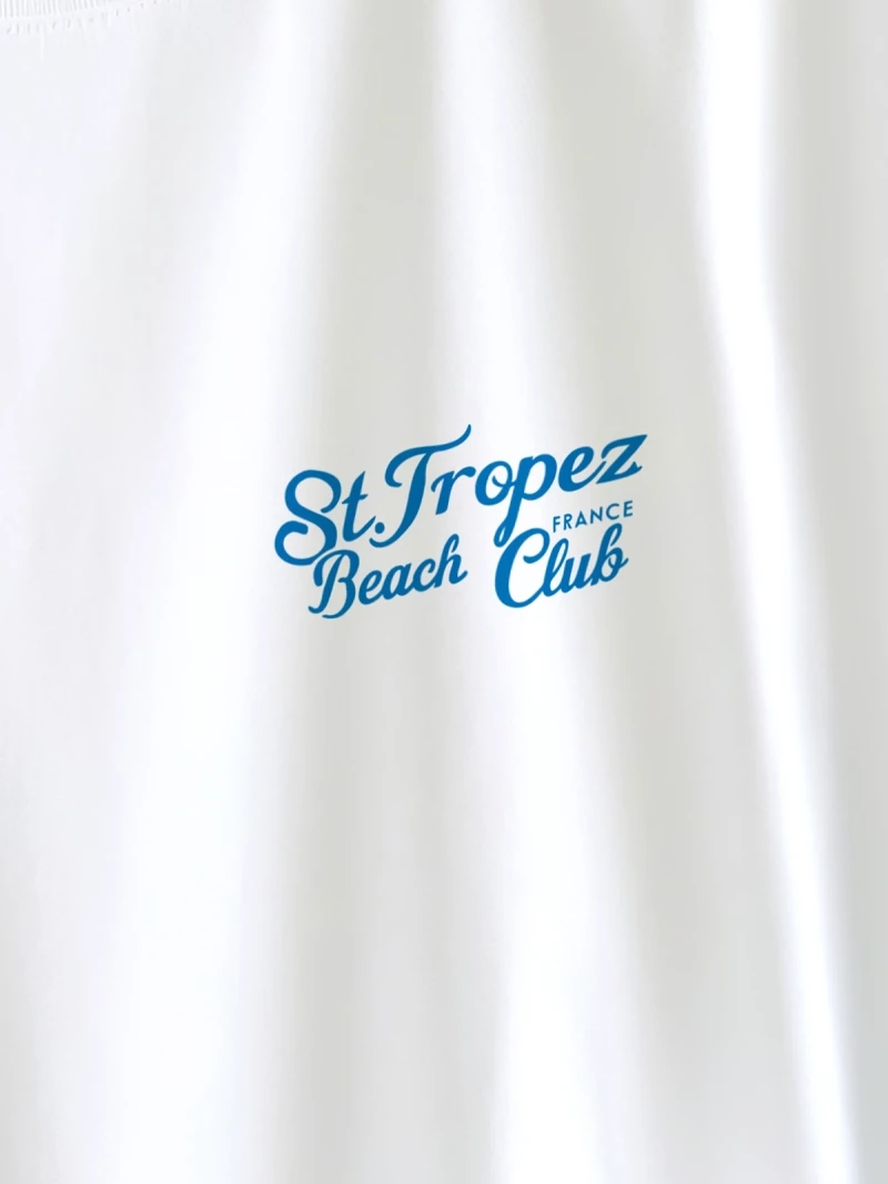 St Tropez white t-shirt close up