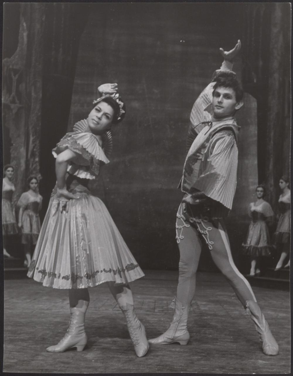 „Jezioro łabędzie” Piotr Czajkowski 1966-01-15