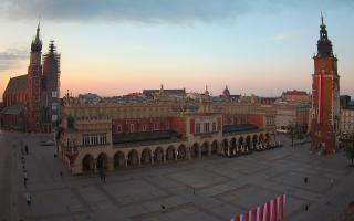 Kraków Rynek 4K - 01-05-2025 03:25