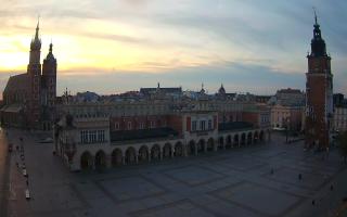 Kraków Rynek Główny - 02-11-2025 05:44