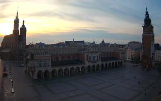 Kraków Rynek Główny - 02-11-2025 05:58