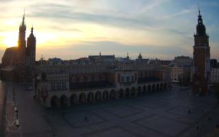Kraków Rynek Główny - 02-11-2025 06:12