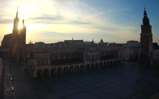 Kraków Rynek Główny - 02-11-2025 06:33
