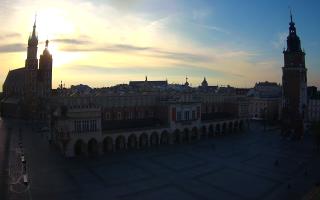 Kraków Rynek Główny - 02-11-2025 06:40