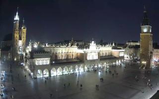 Kraków Rynek Główny - 02-11-2025 19:48