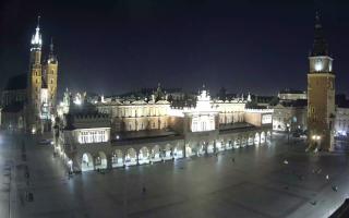 Kraków Rynek Główny - 04-11-2025 23:04