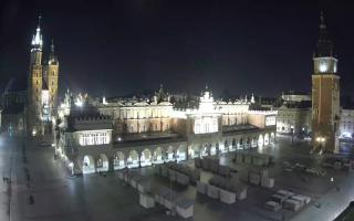 Kraków Rynek Główny - 19-11-2025 03:04