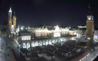 Kraków Rynek Główny - 21-03-2026 22:04