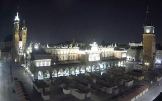 Kraków Rynek Główny - 22-03-2026 01:28