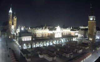 Kraków Rynek Główny - 22-03-2026 01:57