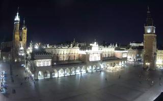 Kraków Rynek Główny - 28-04-2026 20:33