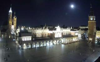 Kraków Rynek Główny - 28-07-2026 21:39