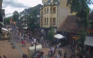 Zakopane - widok na Krupówki śro - 02-08-2025 13:04