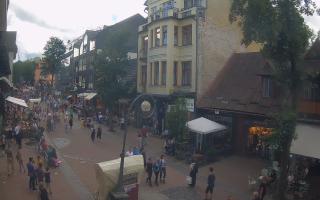Zakopane - widok na Krupówki śro - 02-08-2025 15:17