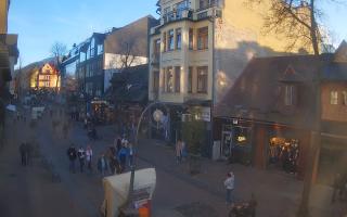 Zakopane - widok na Krupówki śro - 01-11-2025 14:32