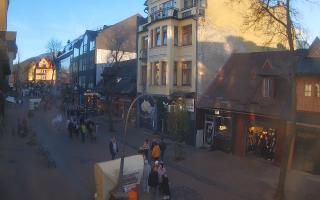 Zakopane - widok na Krupówki śro - 01-11-2025 14:36