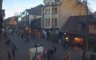 Zakopane - widok na Krupówki śro - 01-11-2025 14:55