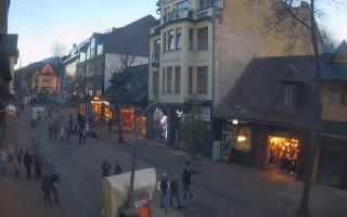 Zakopane - widok na Krupówki śro - 01-11-2025 15:13