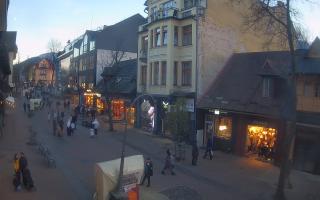 Zakopane - widok na Krupówki śro - 01-11-2025 15:15