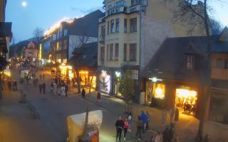 Zakopane - widok na Krupówki śro - 01-11-2025 15:38