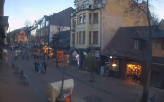 Zakopane - widok na Krupówki śro - 01-11-2025 15:09