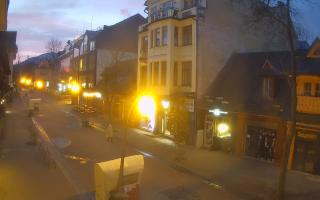 Zakopane - widok na Krupówki śro - 02-11-2025 05:13