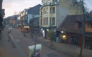 Zakopane - widok na Krupówki śro - 02-11-2025 05:35