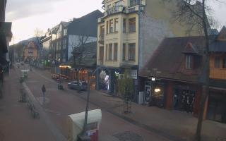 Zakopane - widok na Krupówki śro - 02-11-2025 05:49