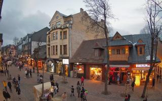 Zakopane - widok na Krupówki śro - 12-02-2026 15:54