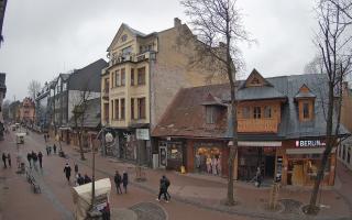 Zakopane - widok na Krupówki śro - 17-03-2026 10:08