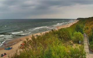 Dziwnów plaża - wschód - 18-07-2026 09:52