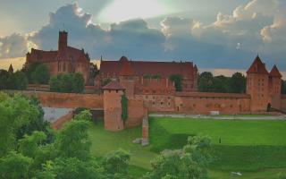 Malbork zamek - 02-08-2025 17:16