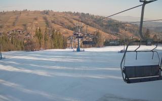 Suche-ski  widok z górnej stacji - 16-03-2026 06:45