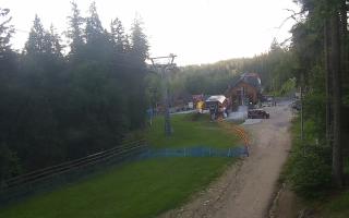 Biały Jar dolna stacja - 17-06-2026 18:15