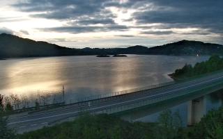 Jezioro Mucharskie - 13-05-2026 02:36