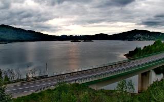 Jezioro Mucharskie - 13-05-2026 03:07