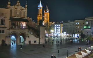 Kraków Kościół Mariacki - 02-11-2025 20:40