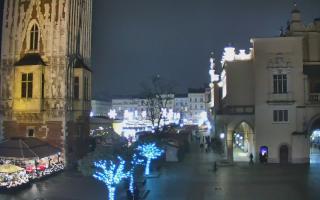 Kraków Kościół Mariacki - 16-12-2025 21:04