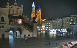 Kraków Kościół Mariacki - 16-12-2025 22:25