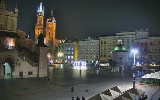 Kraków Kościół Mariacki - 16-12-2025 23:05