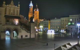 Kraków Kościół Mariacki - 18-12-2025 00:49