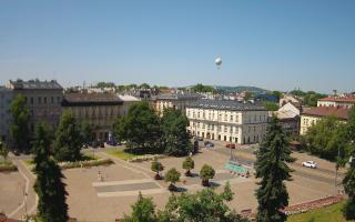 Kraków - Rynek Podgórski - 15-06-2025 09:59