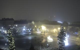 Kraków - Rynek Podgórski - 15-12-2025 00:38